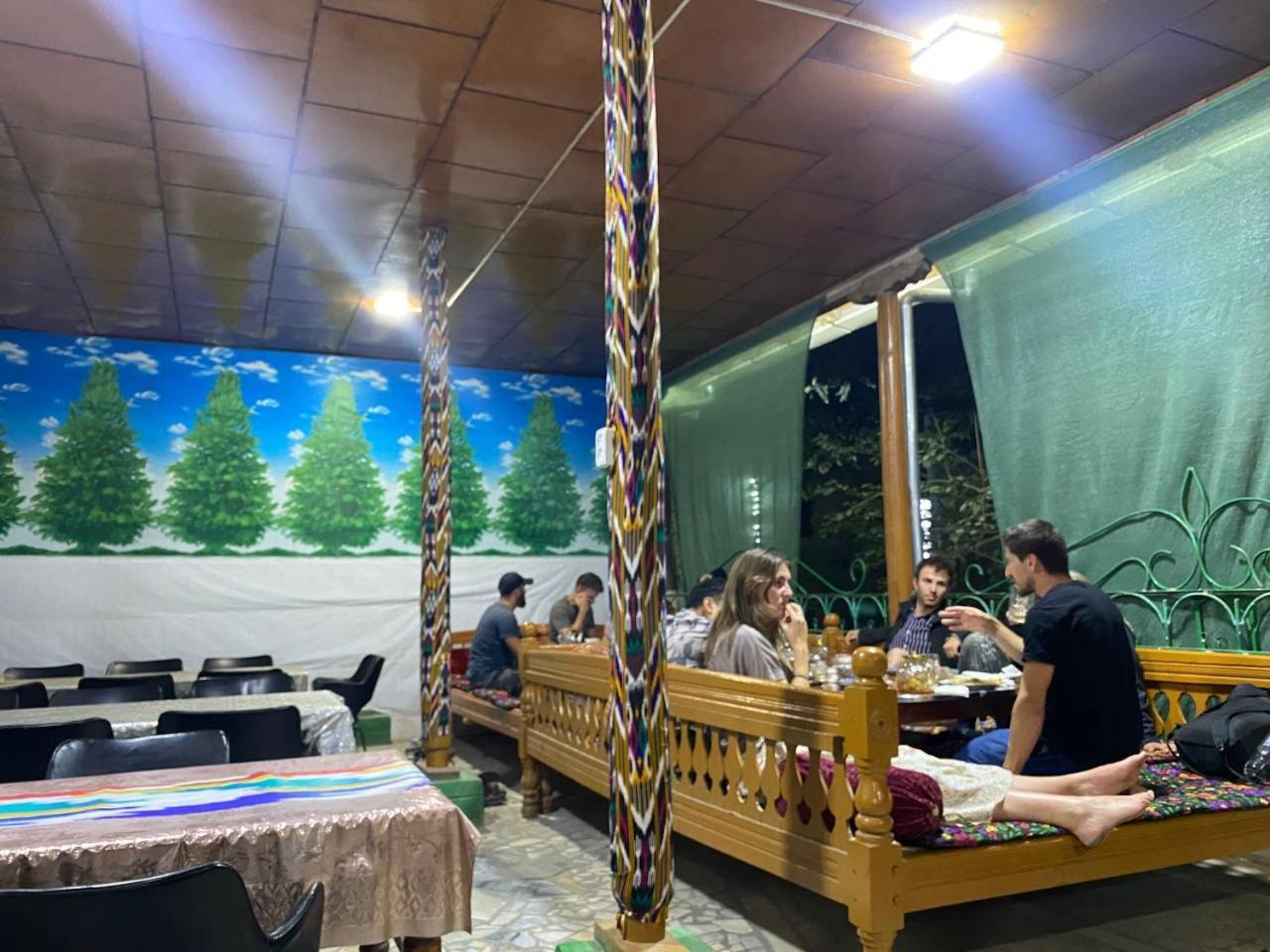 Central Park Hostel ヒヴァ エクステリア 写真