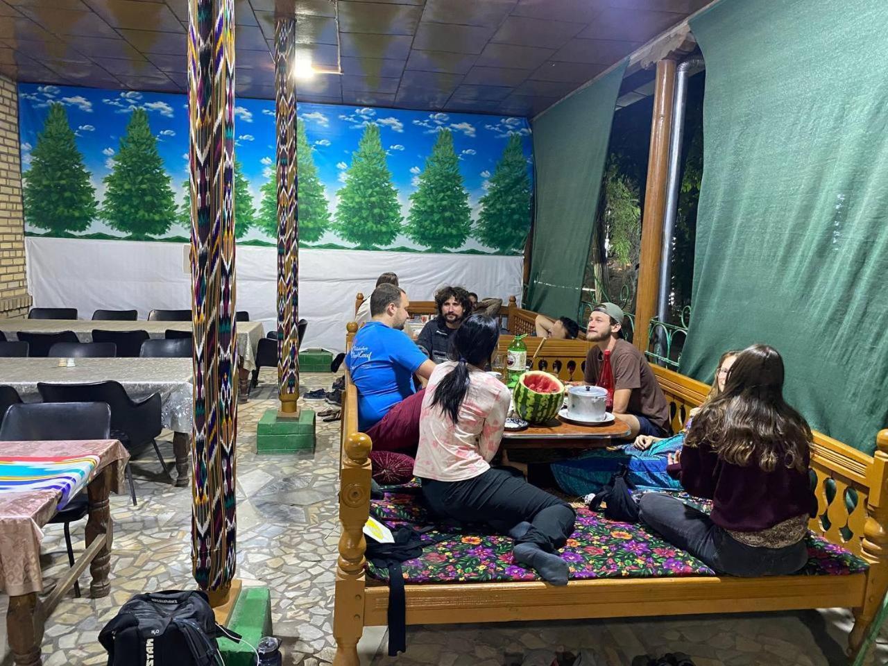 Central Park Hostel ヒヴァ エクステリア 写真