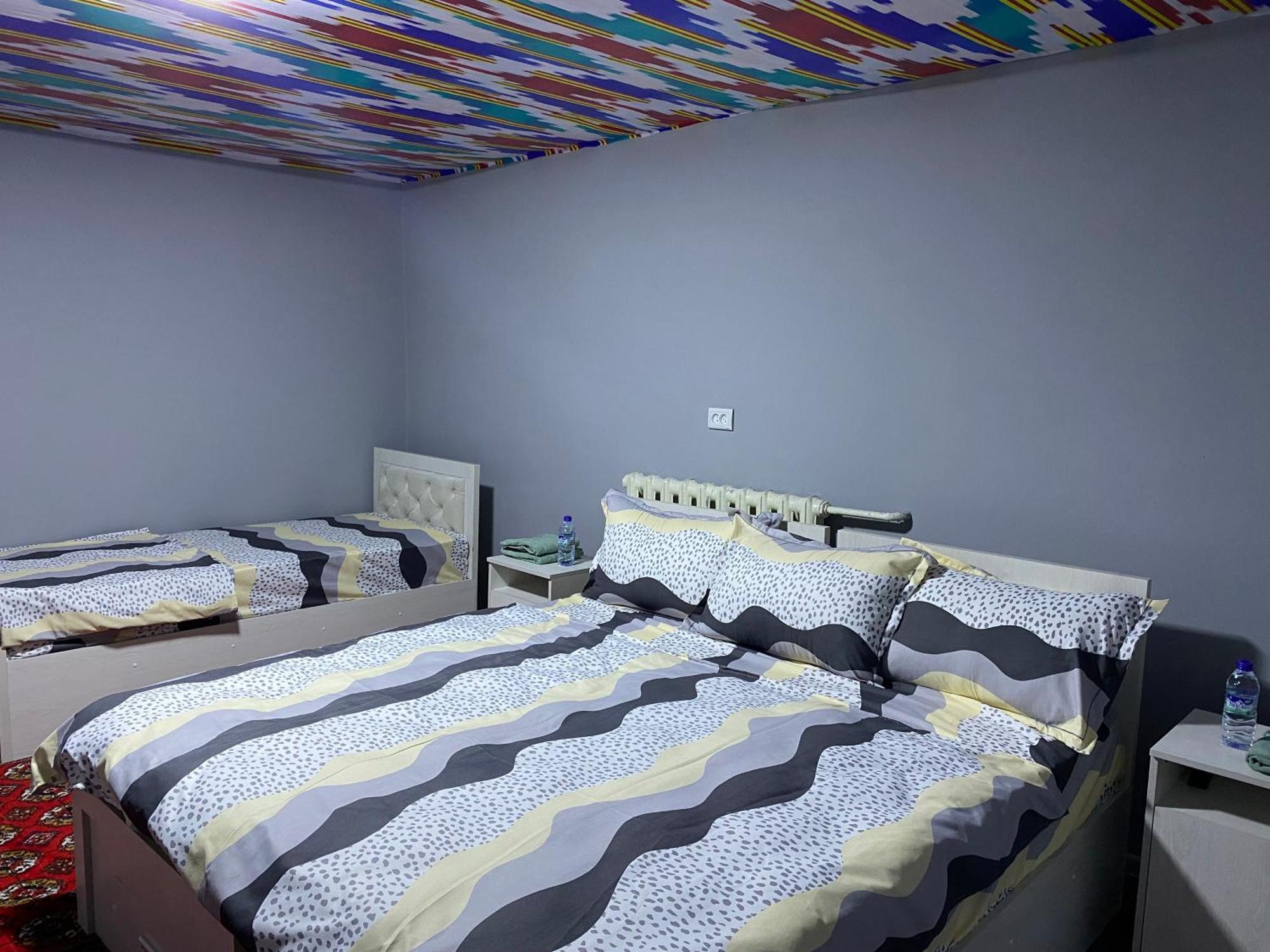 Central Park Hostel ヒヴァ エクステリア 写真