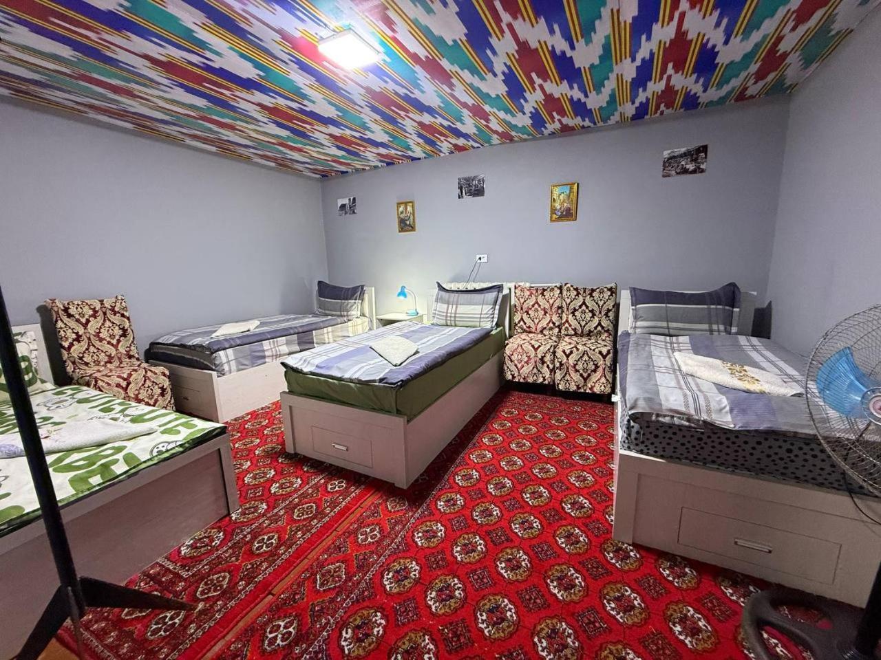 Central Park Hostel ヒヴァ エクステリア 写真