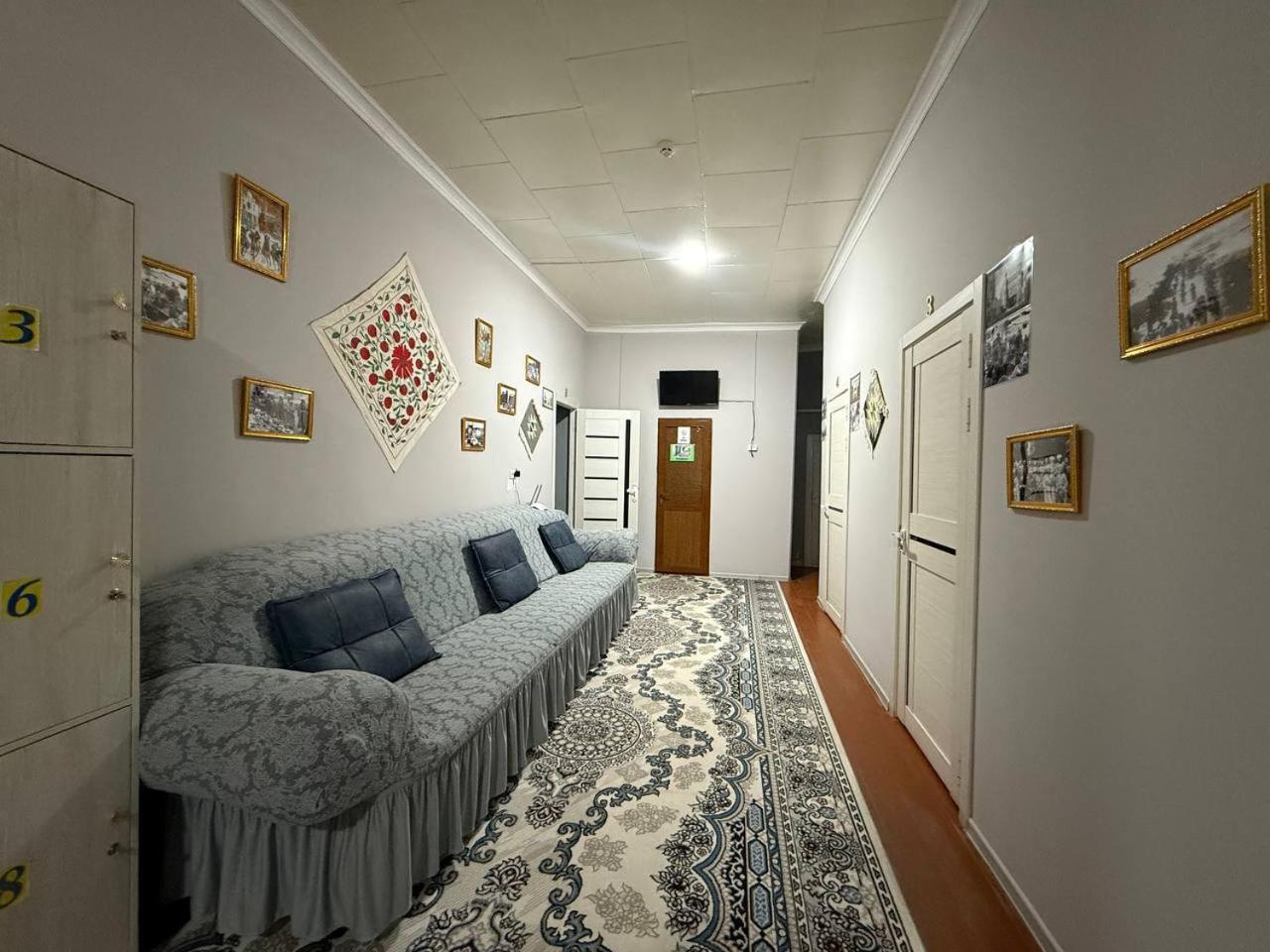 Central Park Hostel ヒヴァ エクステリア 写真